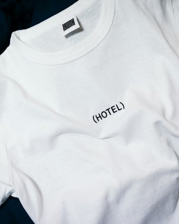 Dazfa Minimalist Pocket Tee Detail