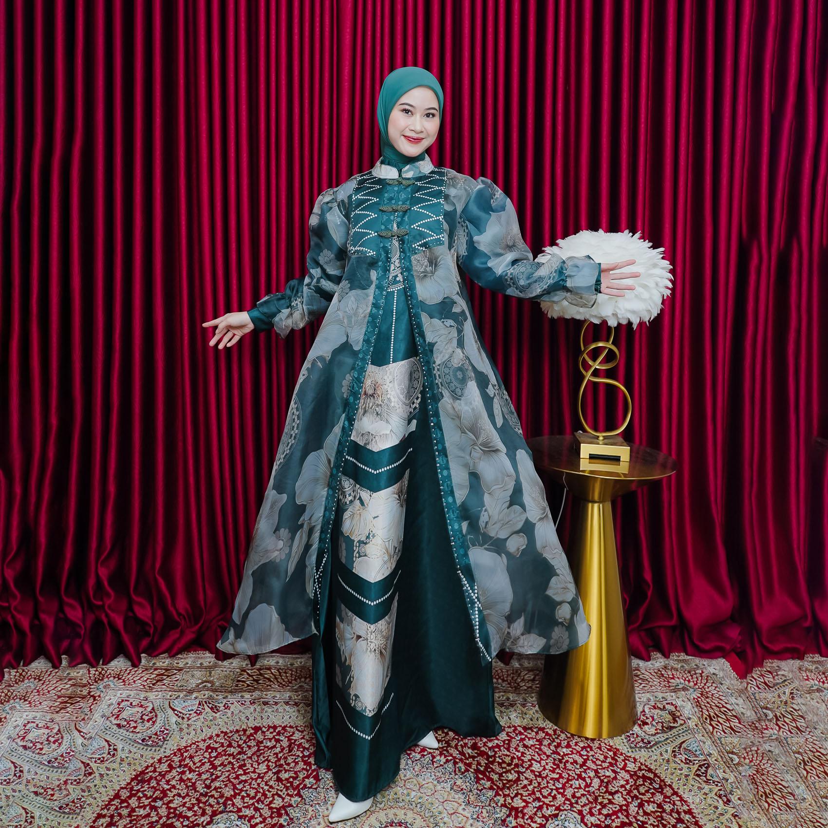 Dazfa Gamis Mahira Satin Outer Organza Terpisah Payet Kancing Lepas